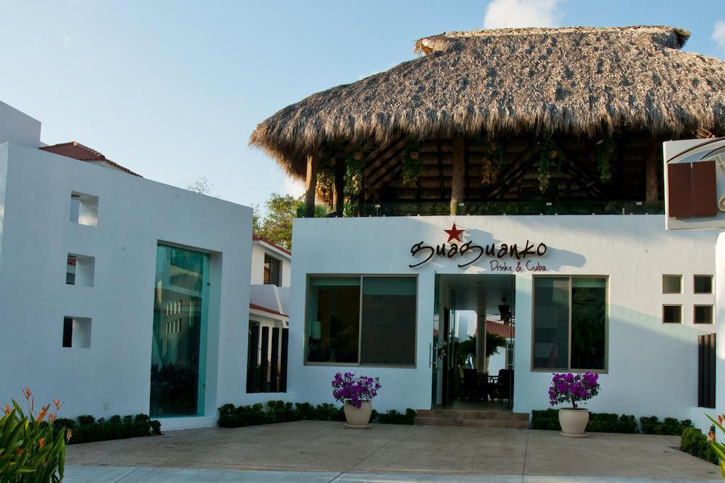 Villas Maria Isabel 산타크루즈휴에튤코 외부 사진