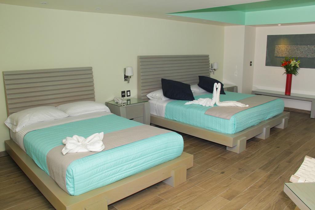 Villas Maria Isabel 산타크루즈휴에튤코 외부 사진