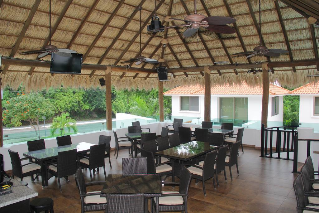 Villas Maria Isabel 산타크루즈휴에튤코 외부 사진